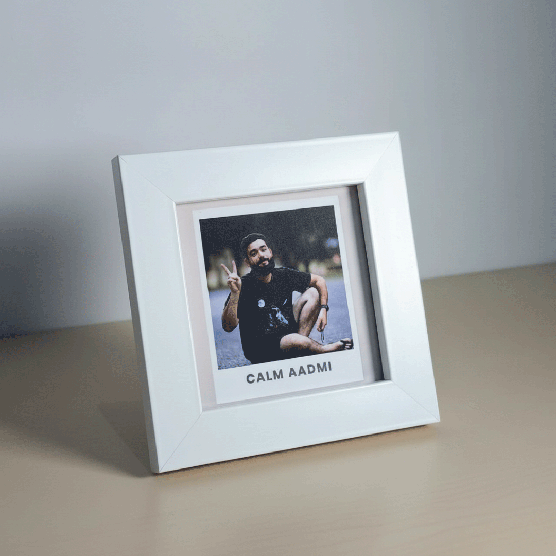 Couple Mini Frame- Calm Aadmi, Kaleshi Aurat